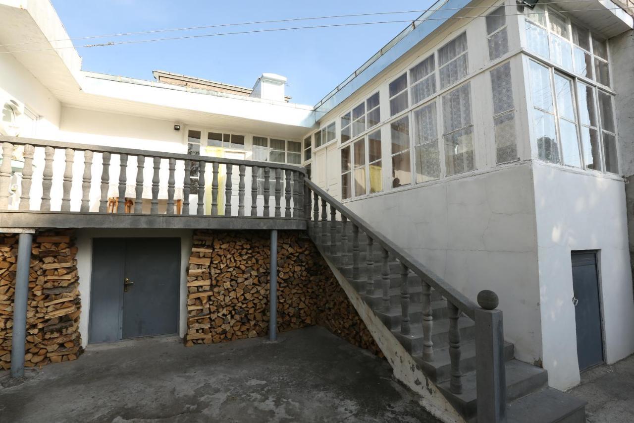 Guesthouse "Ashot Shalunts" Goris Exterior photo